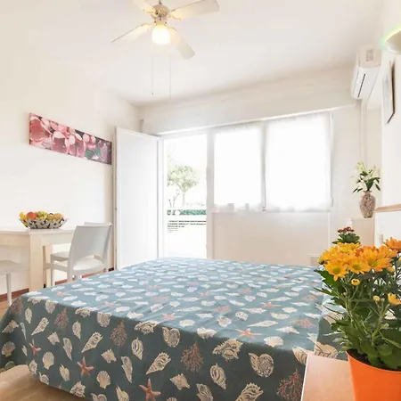 Apartment In Lignano 21758